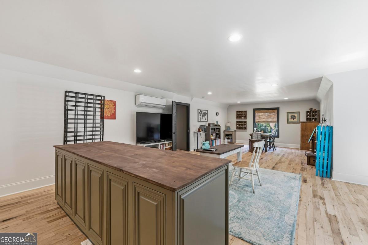 141 Pearl Moon Drive