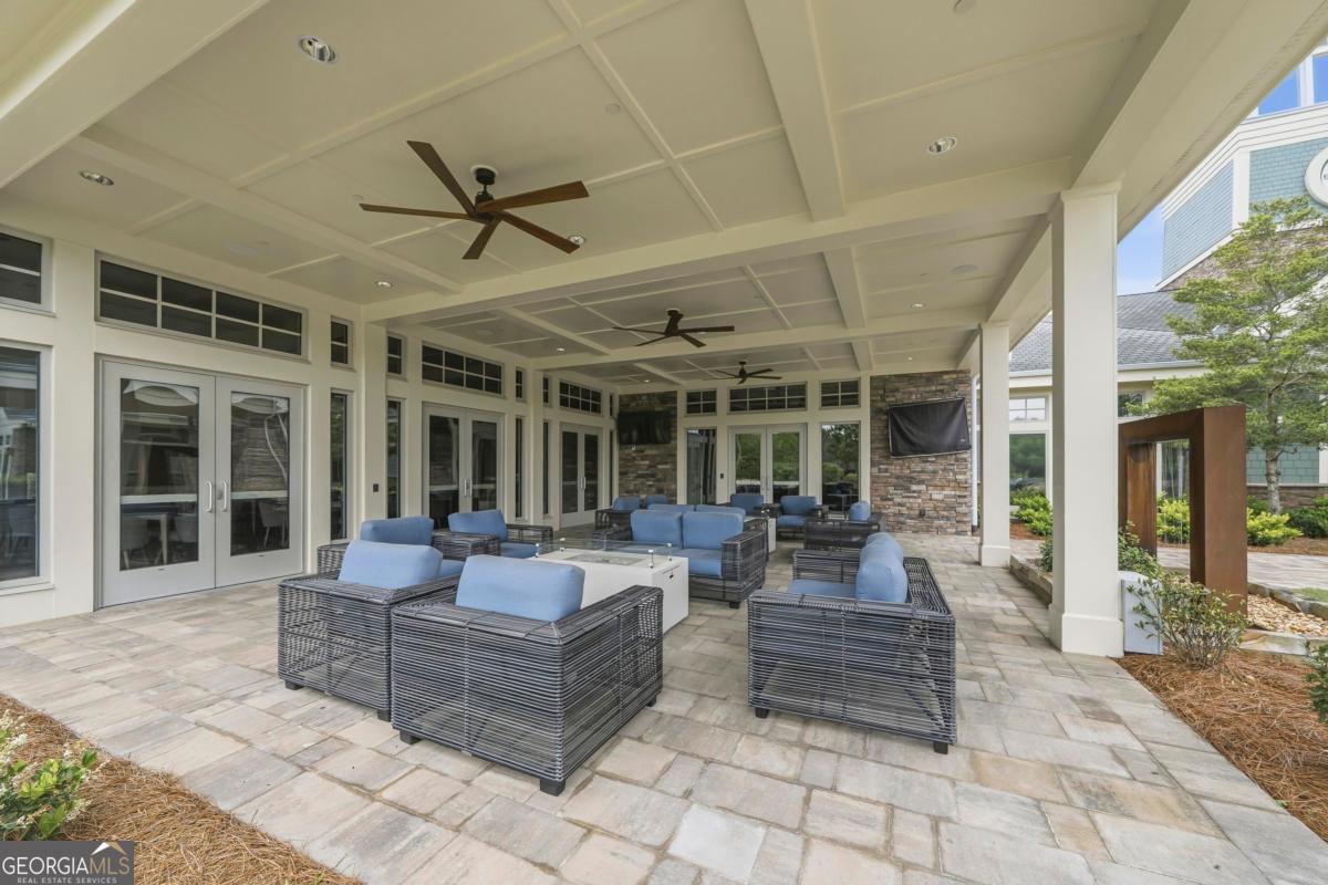 1020 Lake Terrace Bend