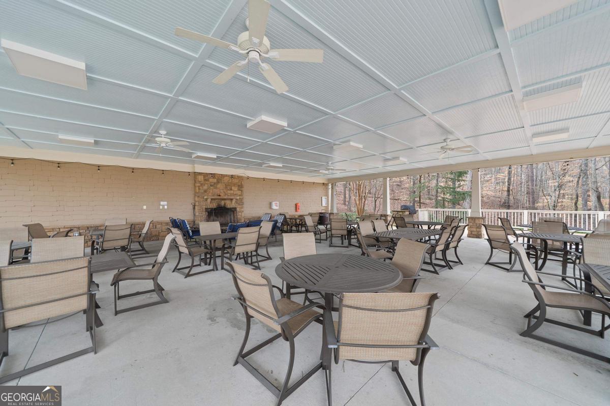 1020 Lake Terrace Bend
