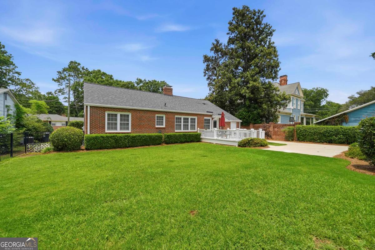 101 Dogwood Lane