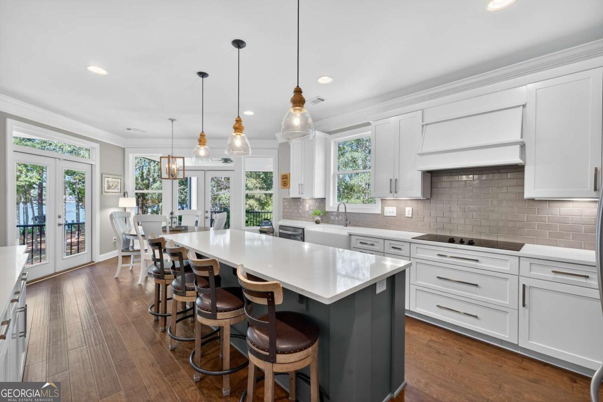 1230 Sailview Drive