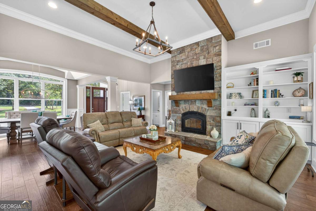 1230 Sailview Drive