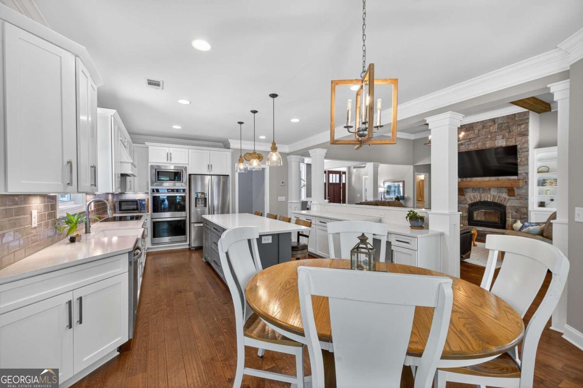 1230 Sailview Drive