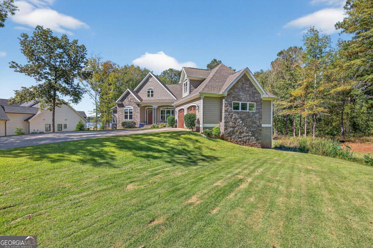 1230 Sailview Drive