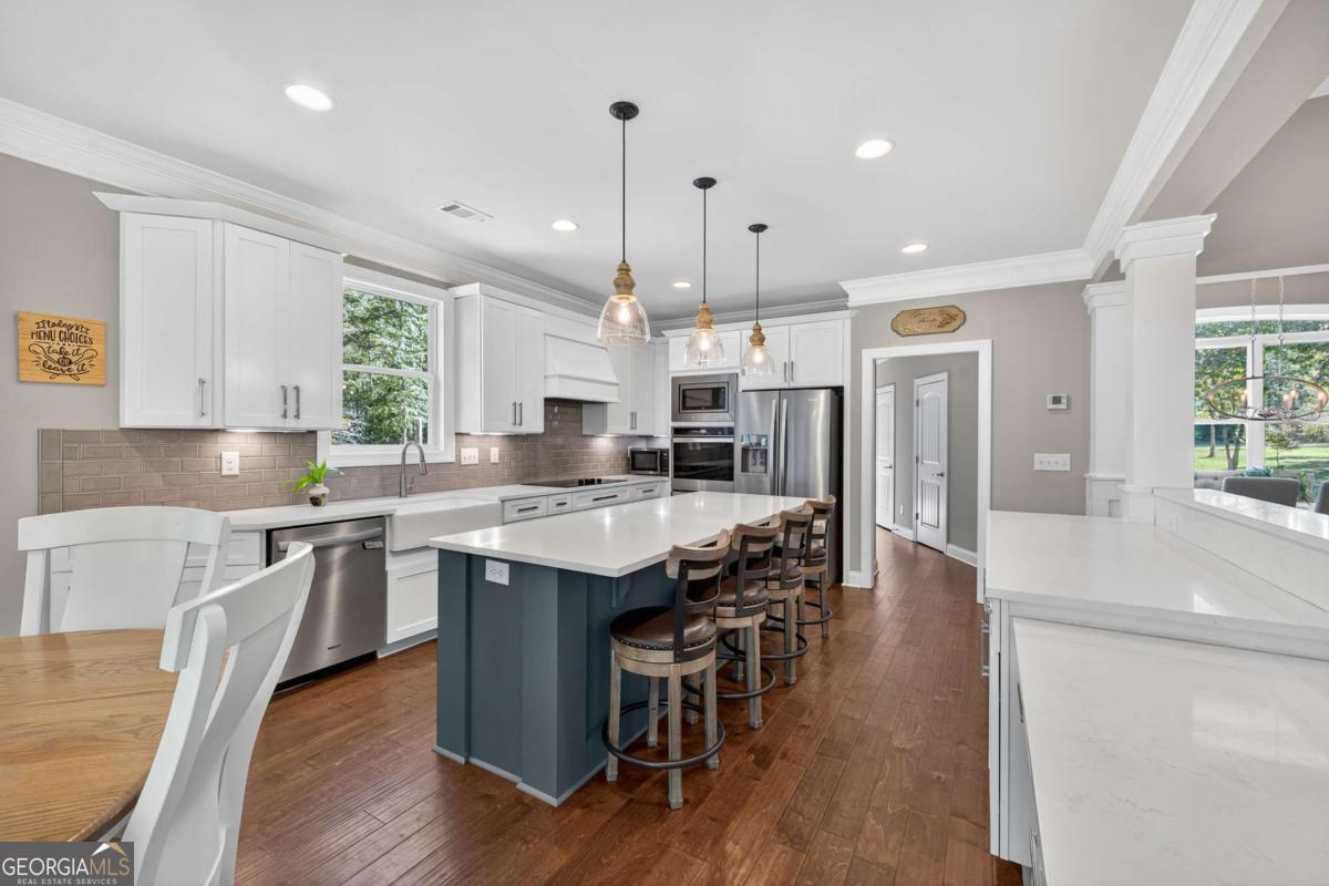 1230 Sailview Drive