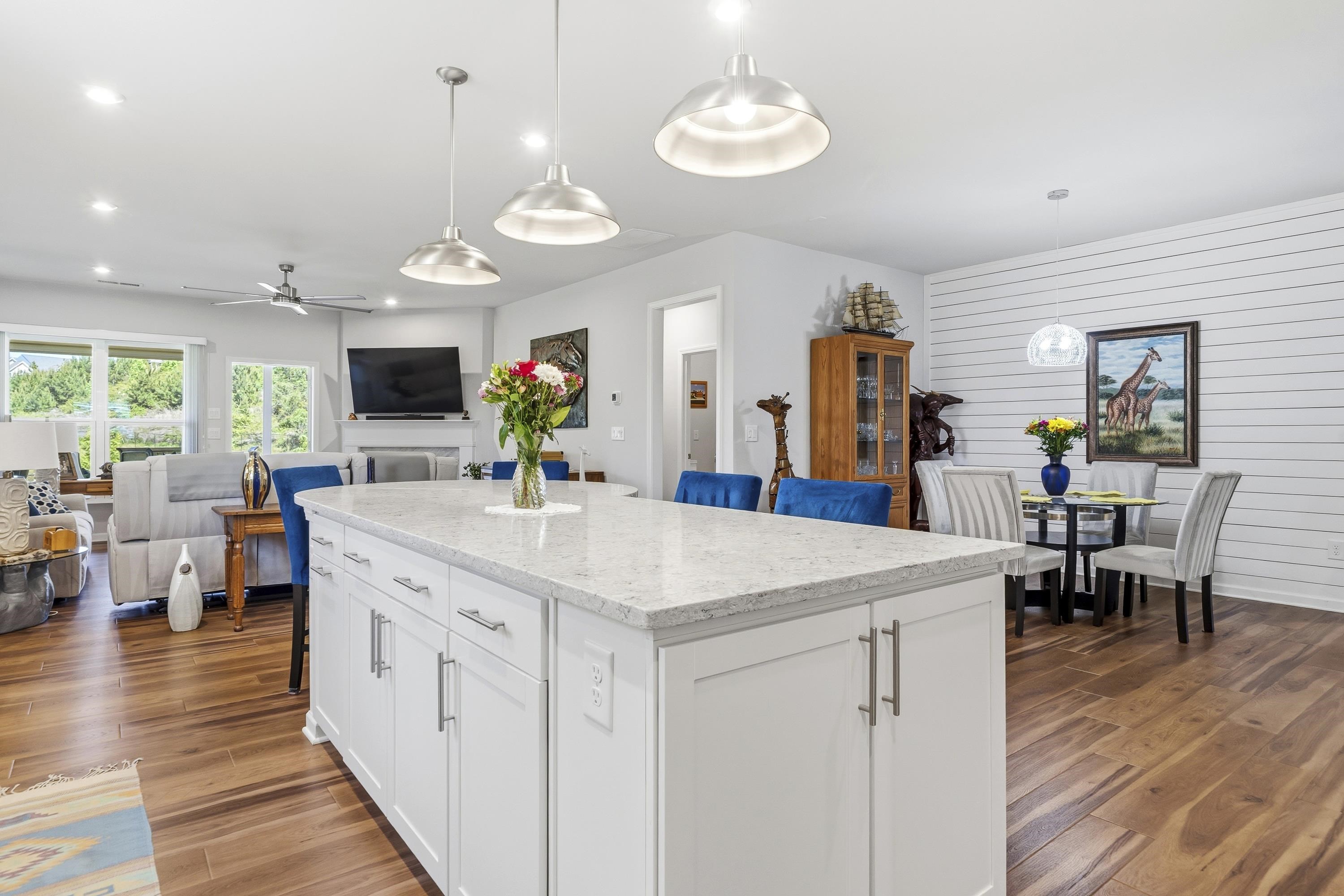 1101 LITTLE SHOALS RD