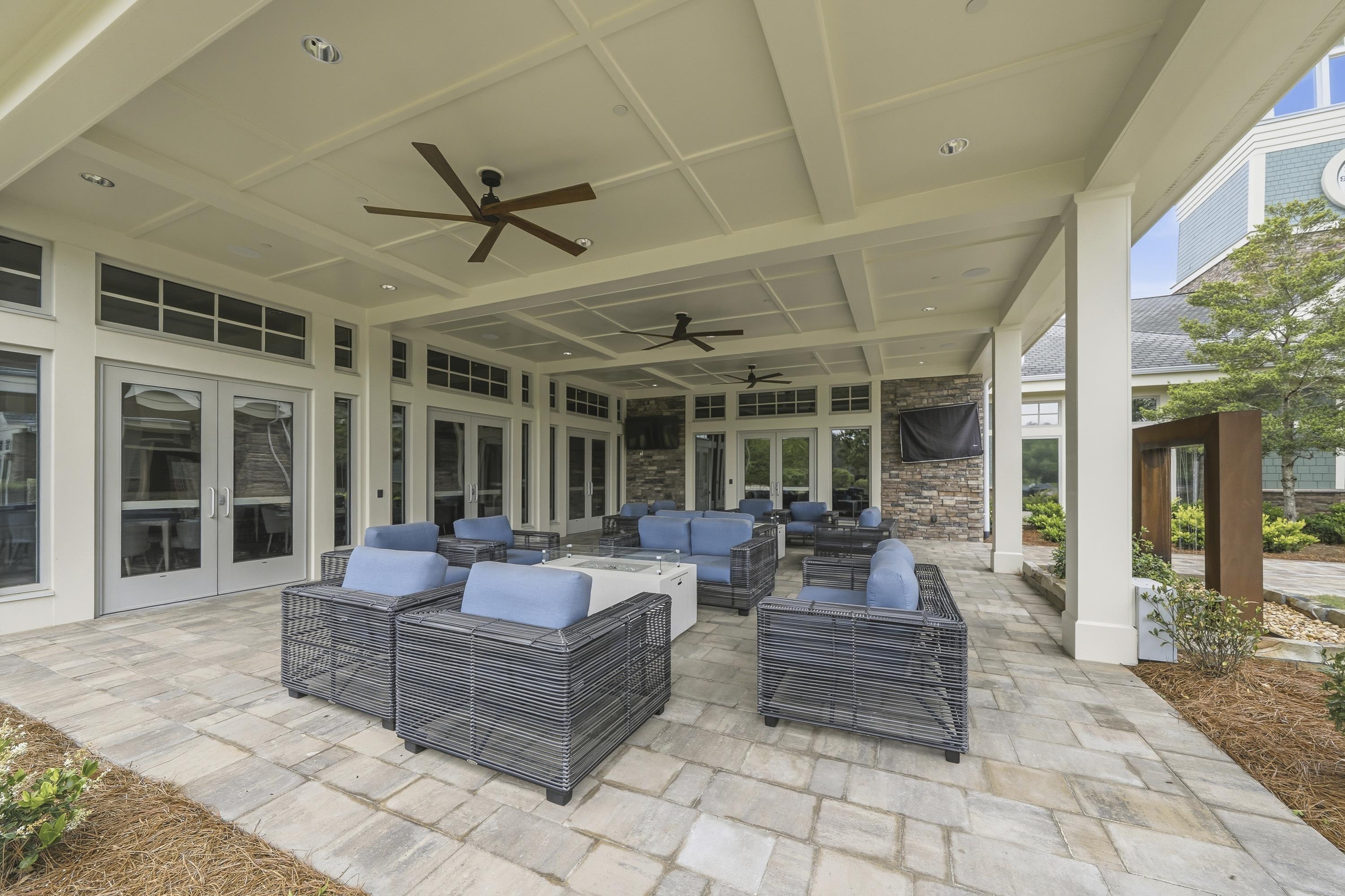 1081 SOUTHWOOD WAY