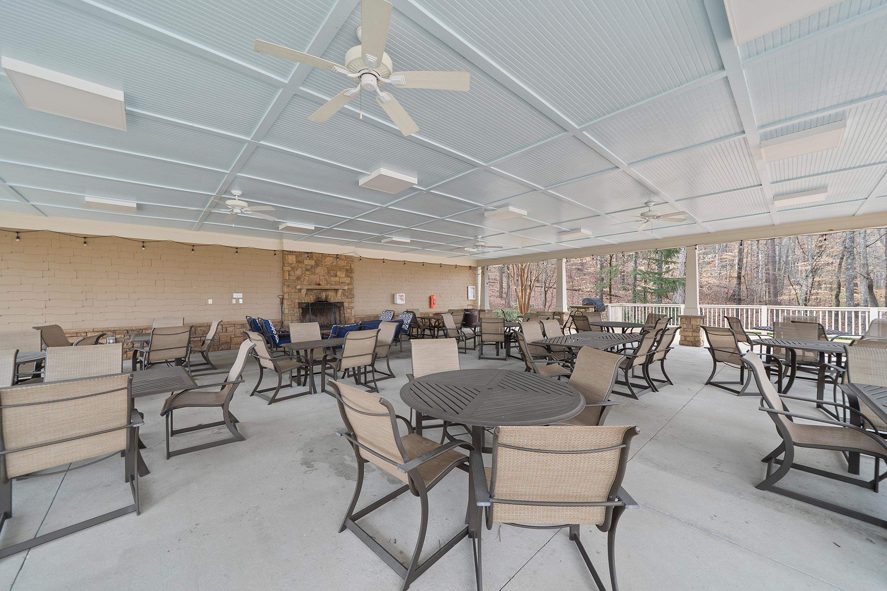 1081 SOUTHWOOD WAY