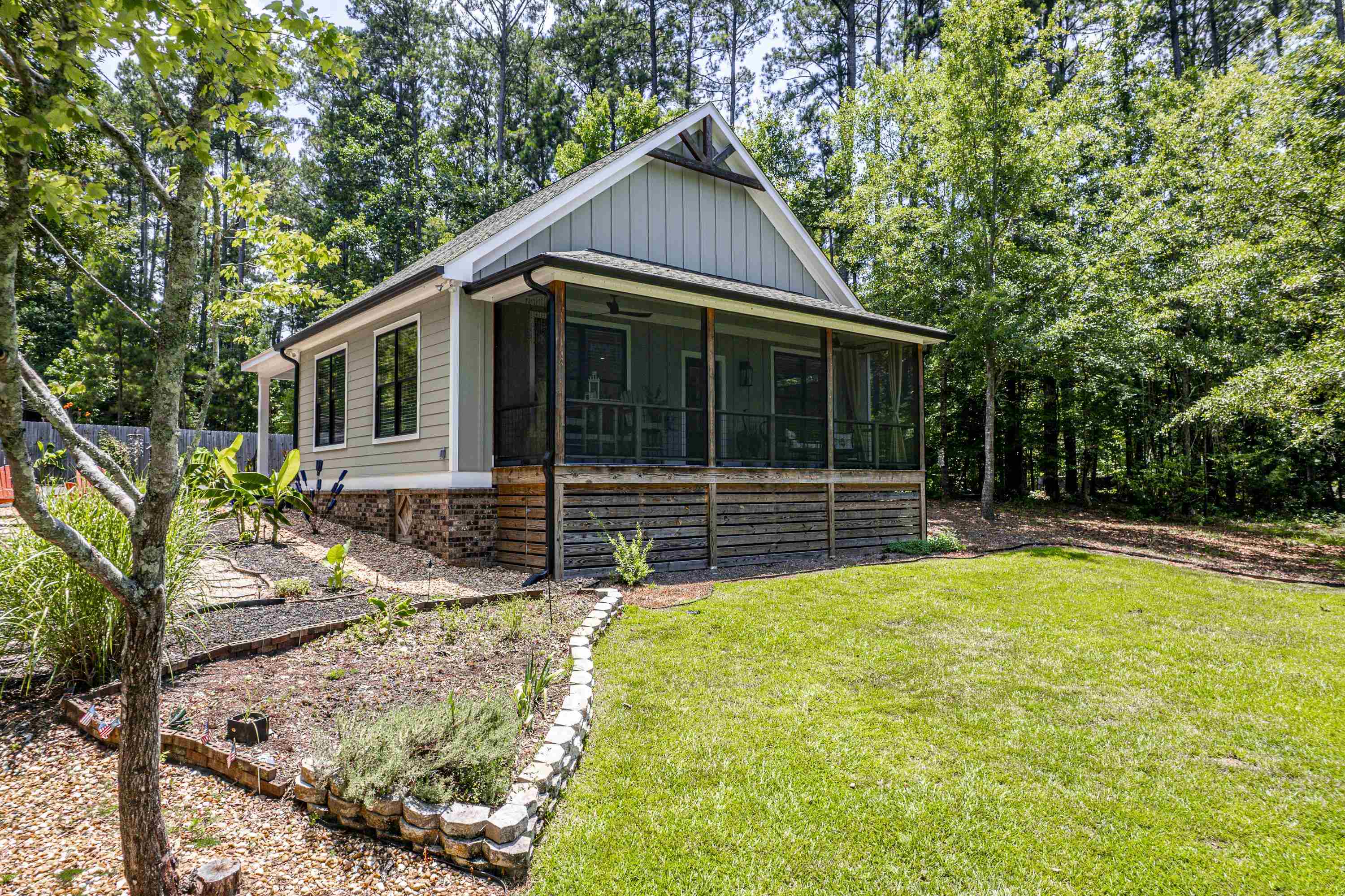 177 B NORTH STEEL BRIDGE ROAD
