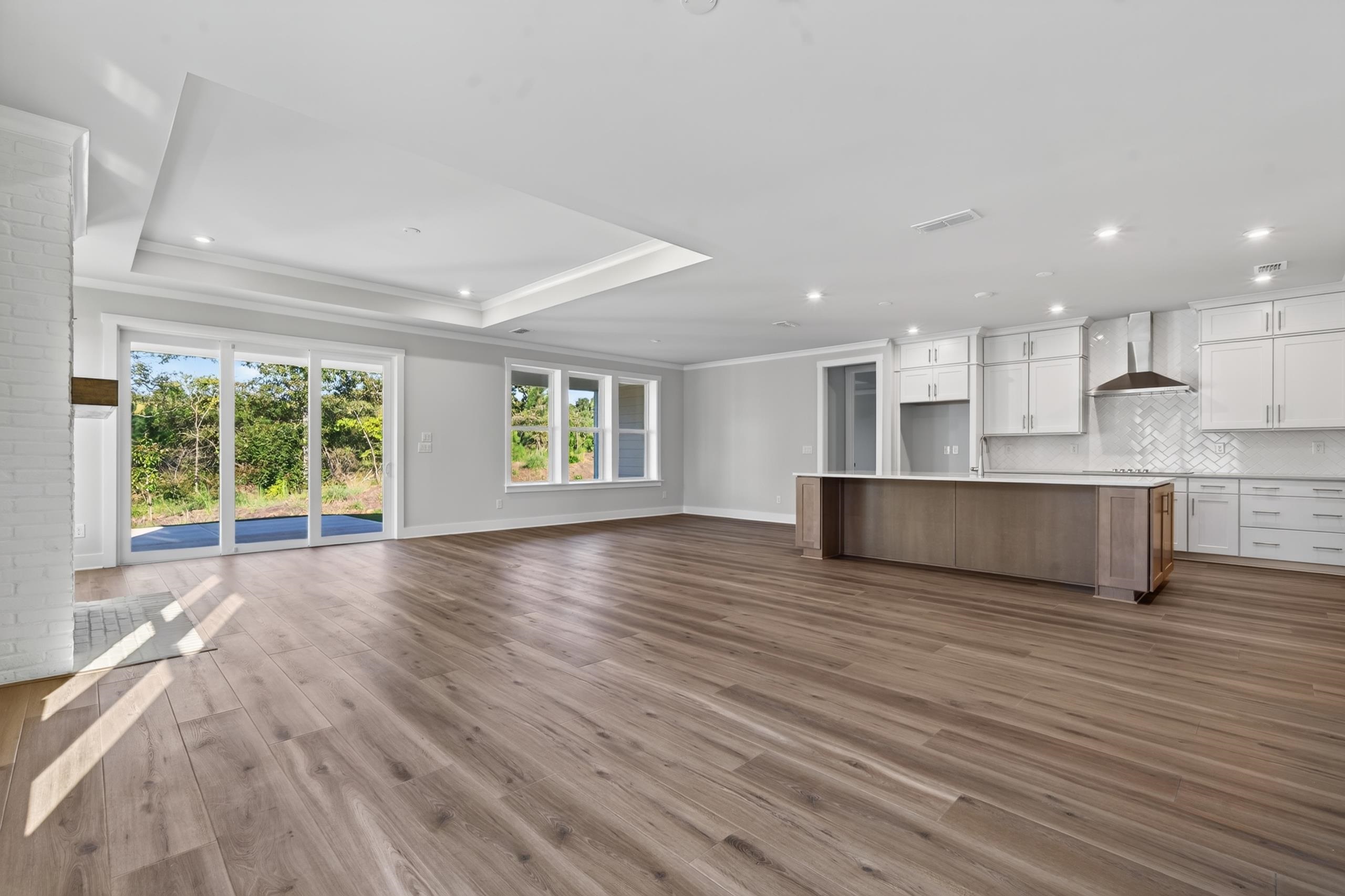 1403 CANOE DRIVE