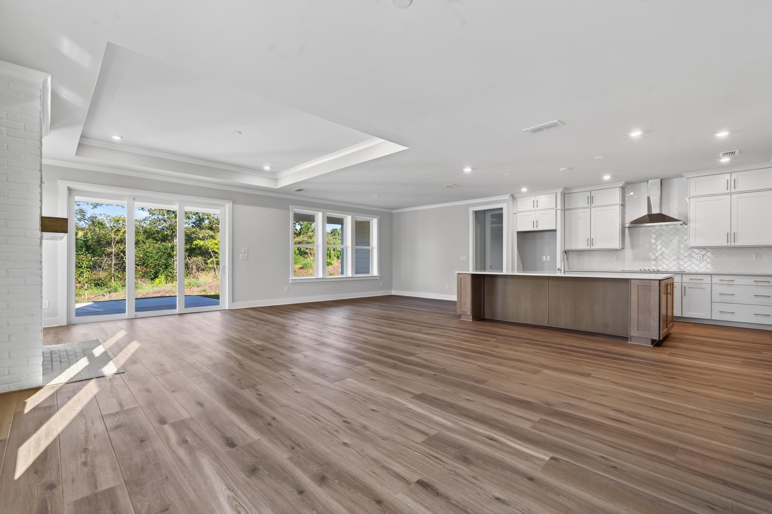 1403 CANOE DRIVE