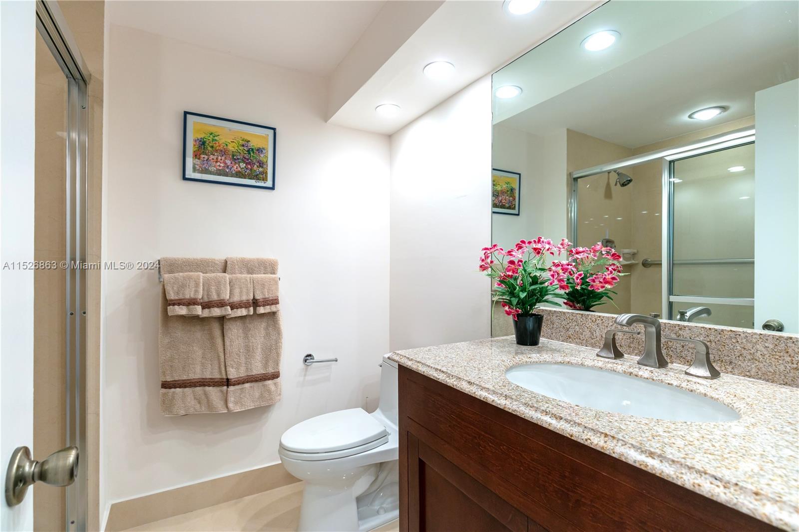 20191 E Country Club Dr # 1106