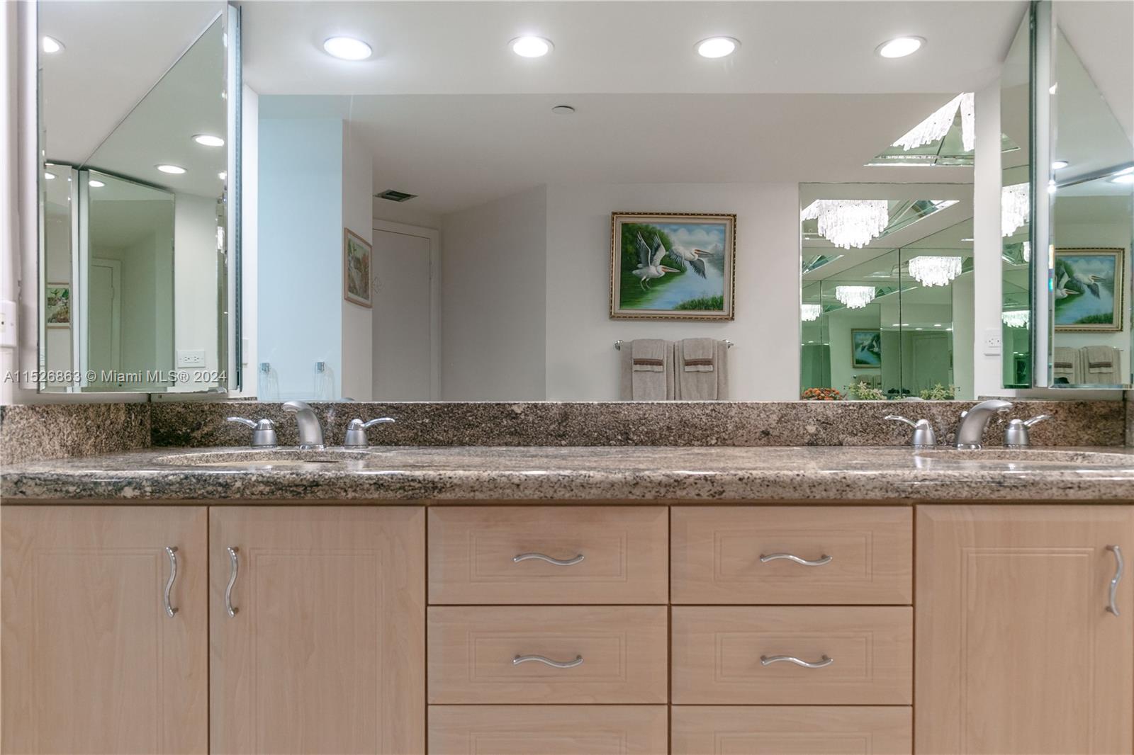 20191 E Country Club Dr # 1106