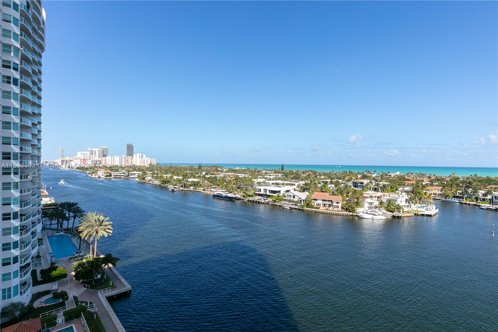 20191 E Country Club Dr # 1106