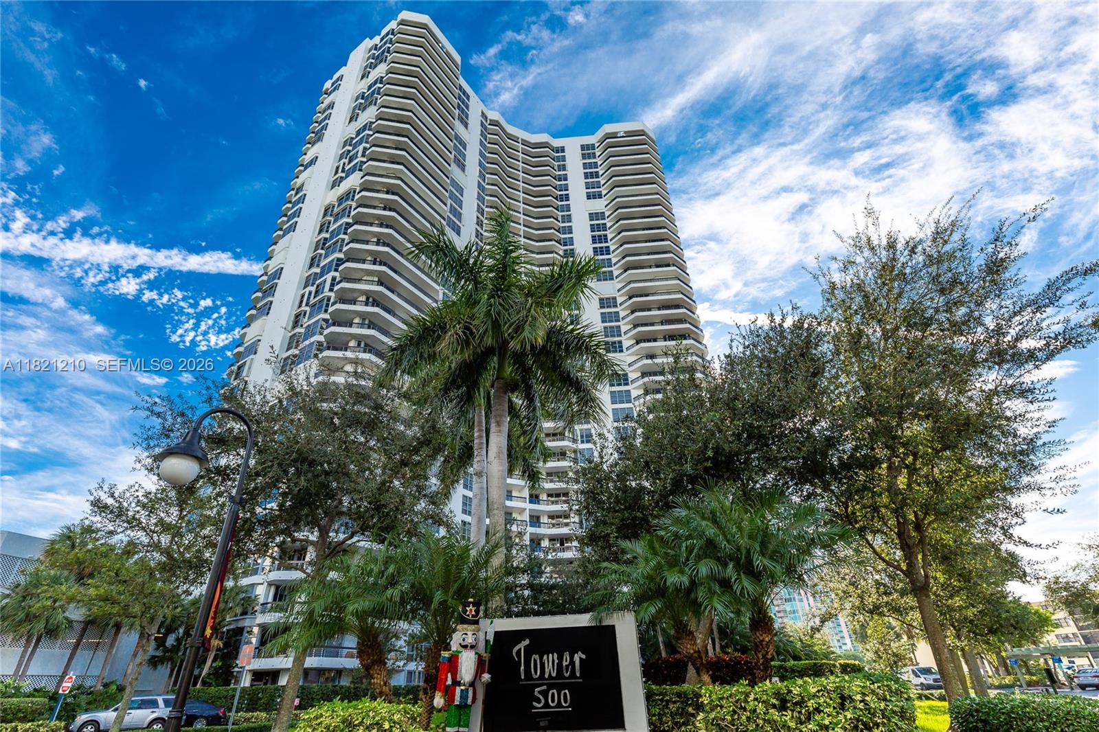 3530 Mystic Pointe Dr # 2108