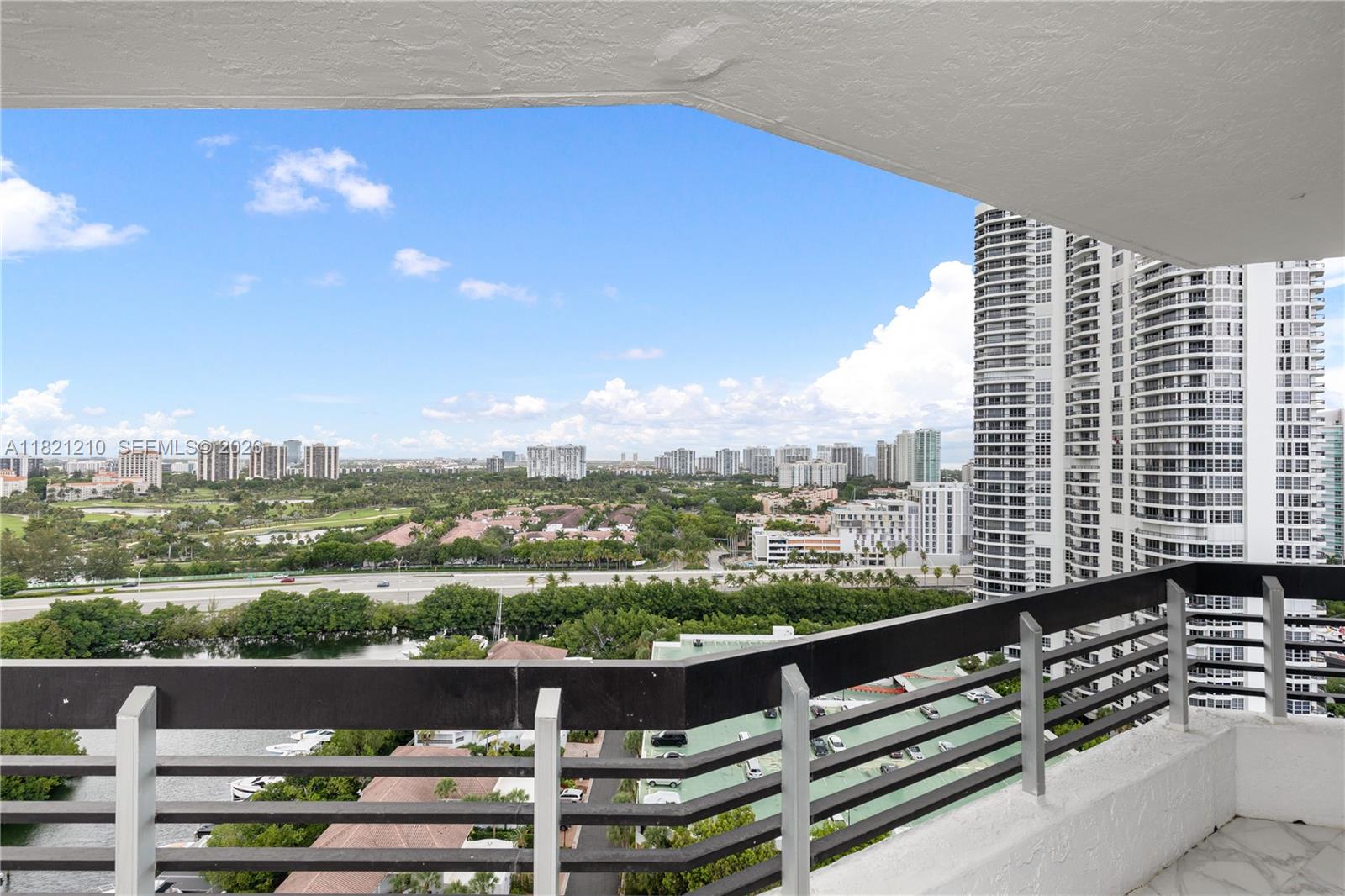 3530 Mystic Pointe Dr # 2108