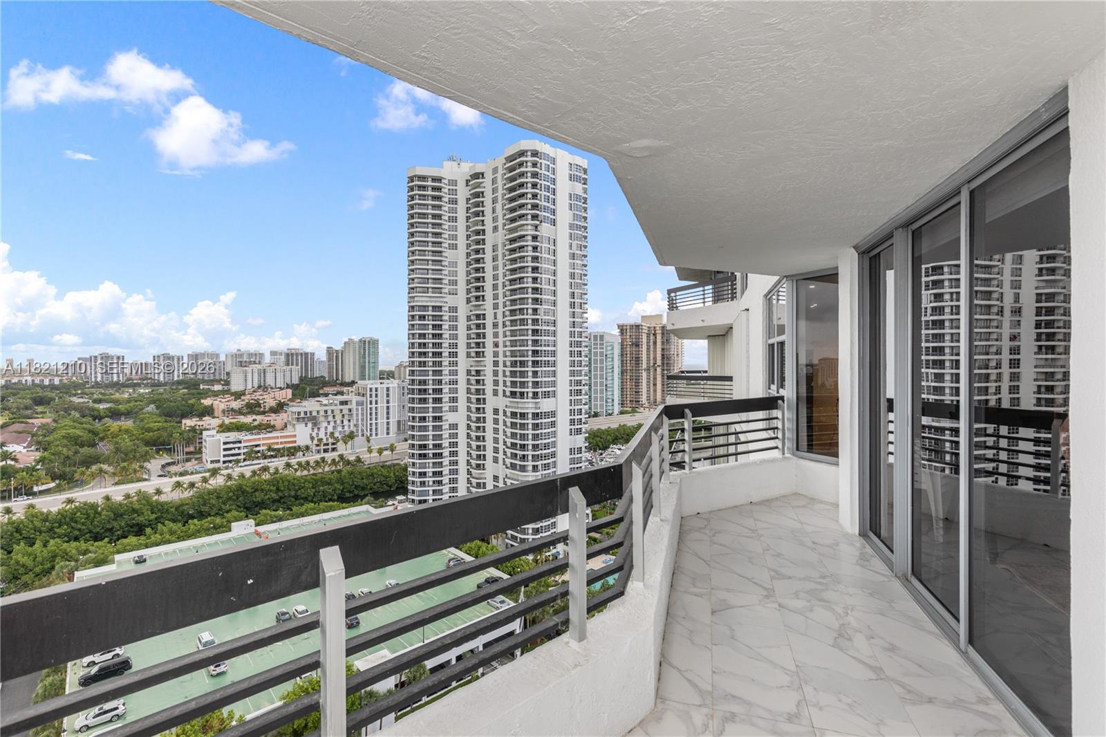 3530 Mystic Pointe Dr # 2108
