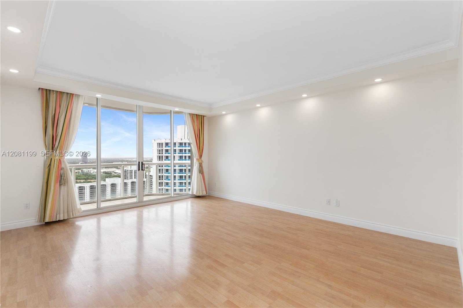 21150 Point PL # 2902 Unit: LPH 2902