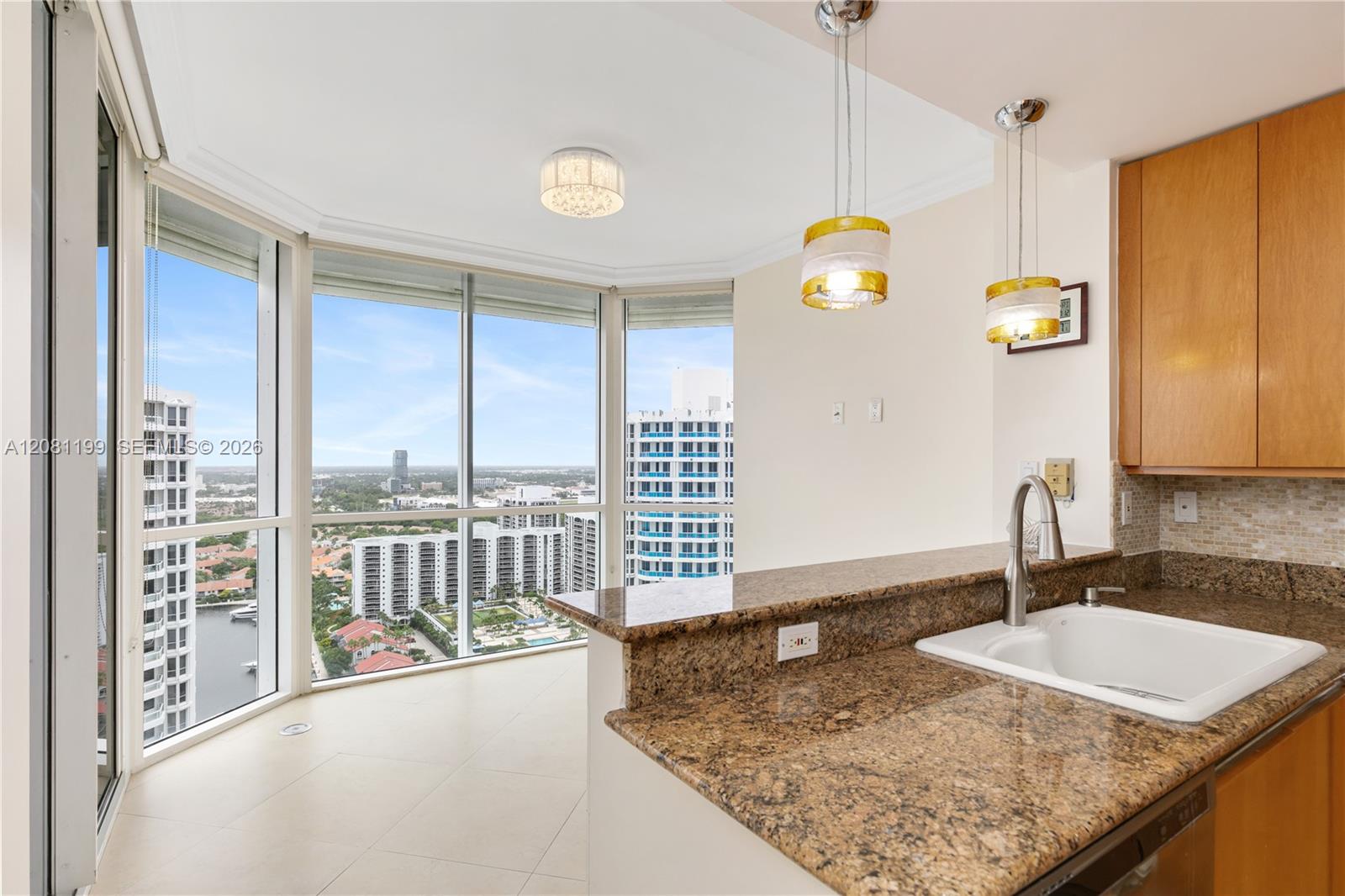 21150 Point PL # 2902 Unit: LPH 2902