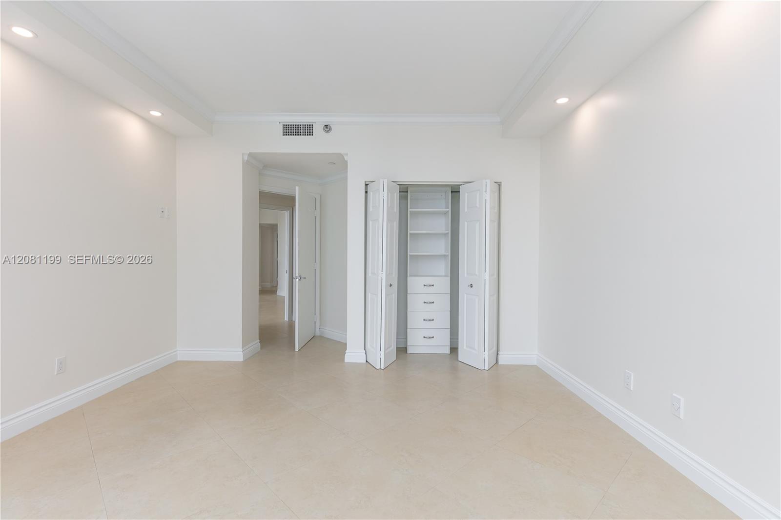 21150 Point PL # 2902 Unit: LPH 2902