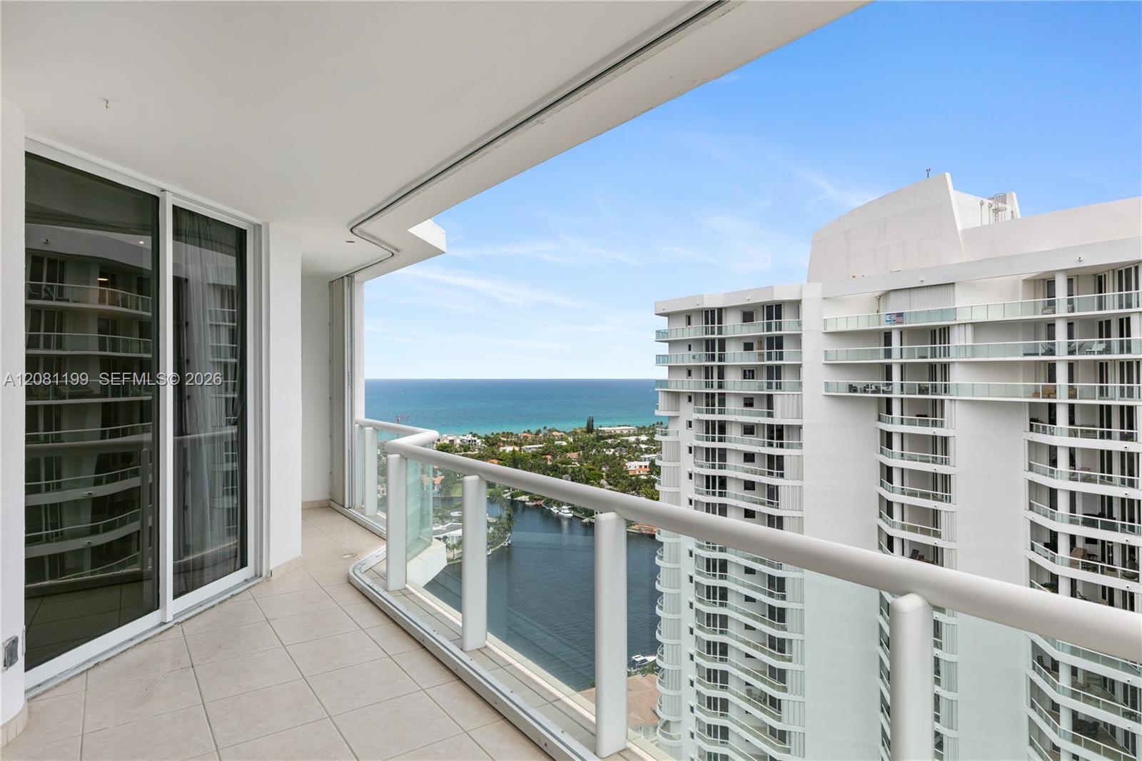 21150 Point PL # 2902 Unit: LPH 2902