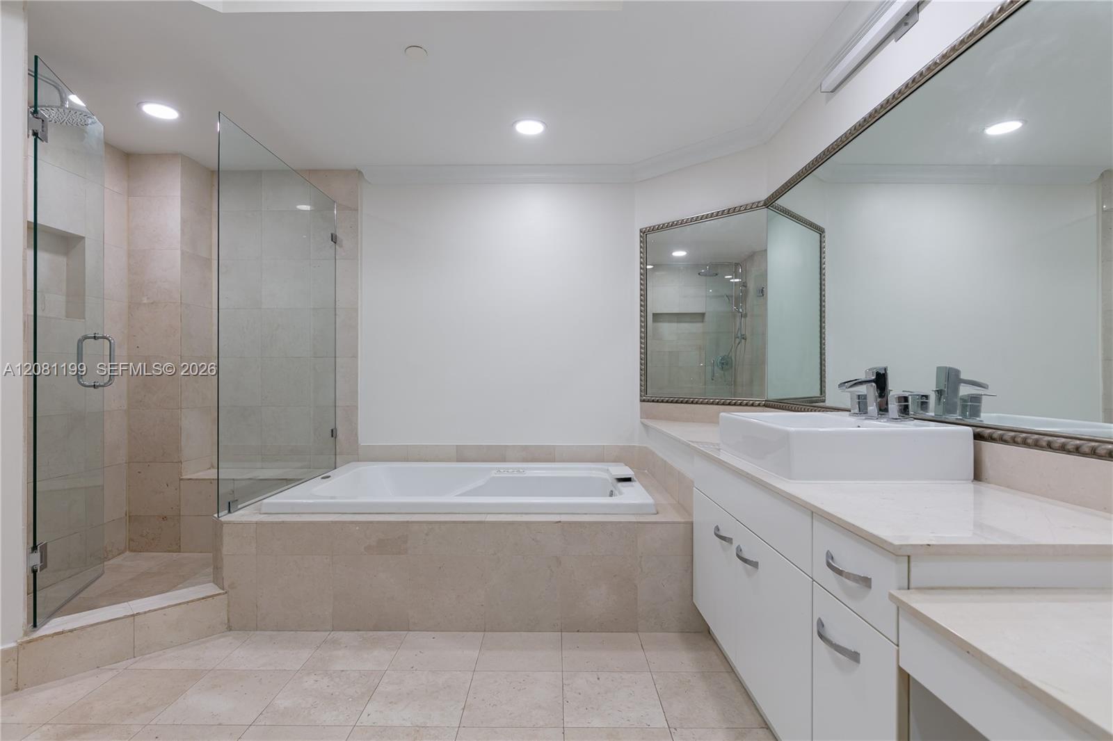 21150 Point PL # 2902 Unit: LPH 2902