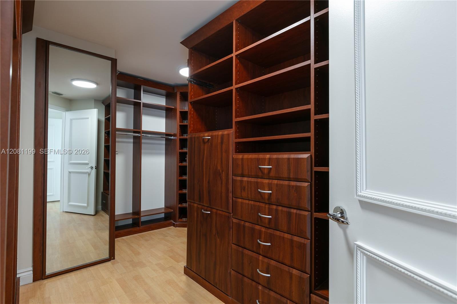 21150 Point PL # 2902 Unit: LPH 2902
