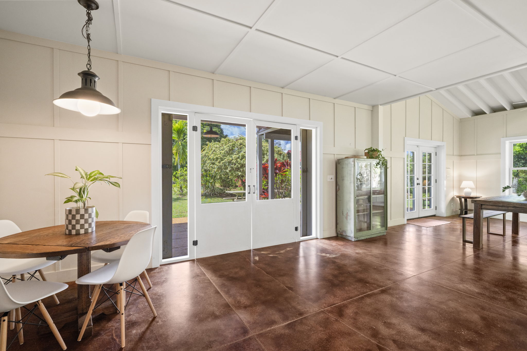 5-461 KUHIO HWY B