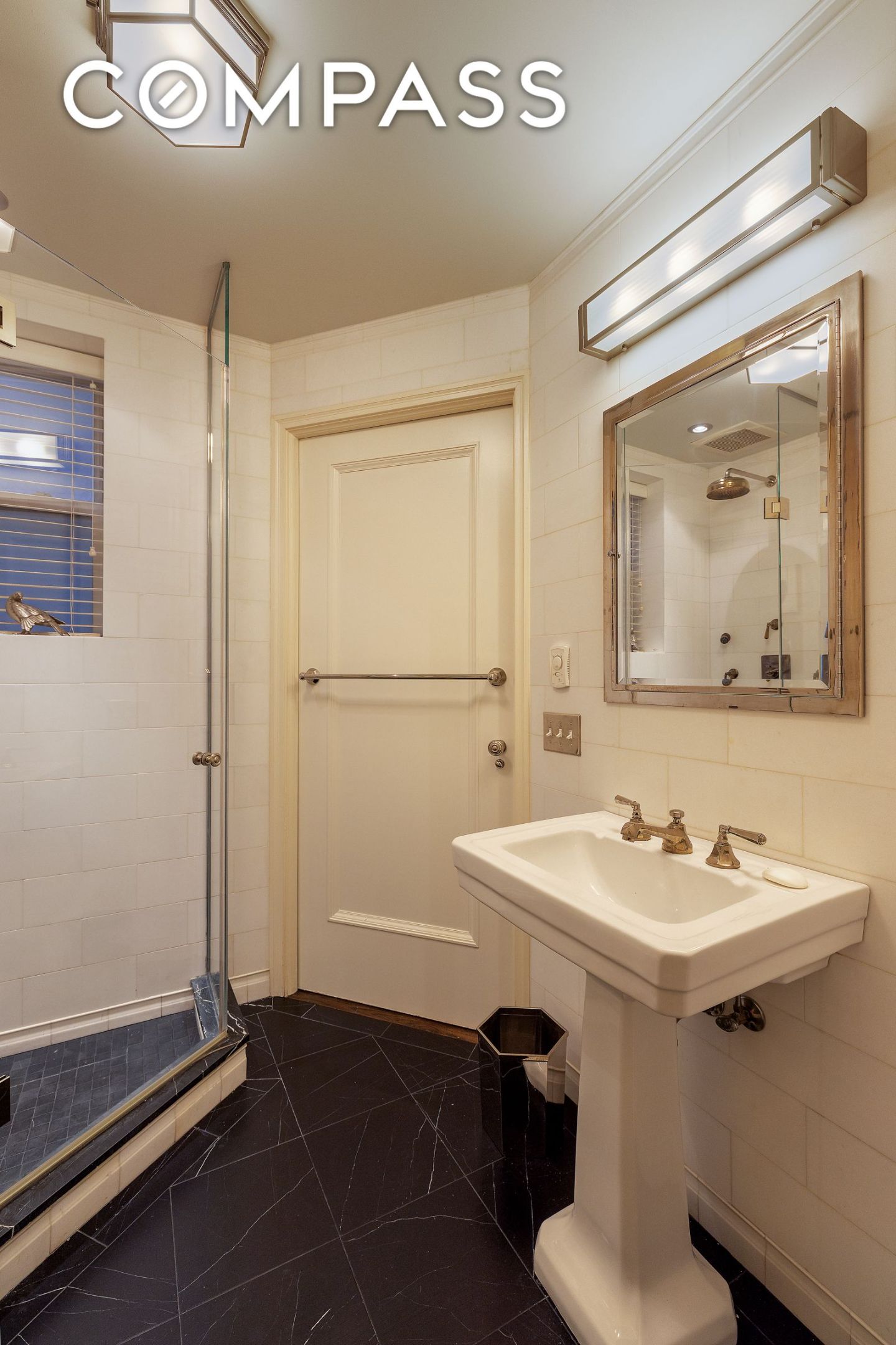 419 E 57th Street 6A