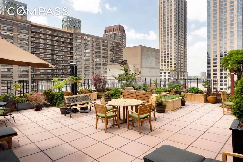 235 W End Avenue 8D