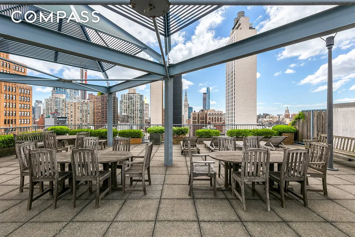 252 7th Avenue 14G
