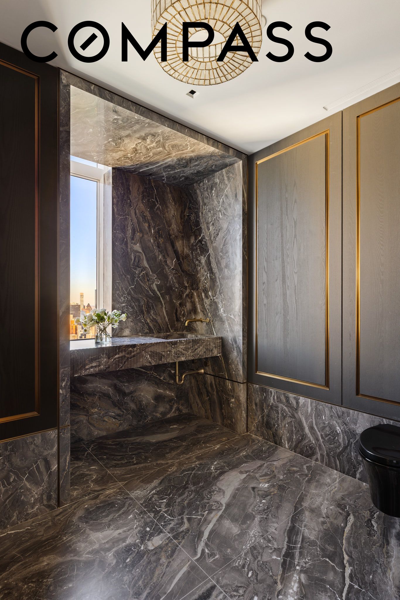 45 E 22nd Street 52/53B