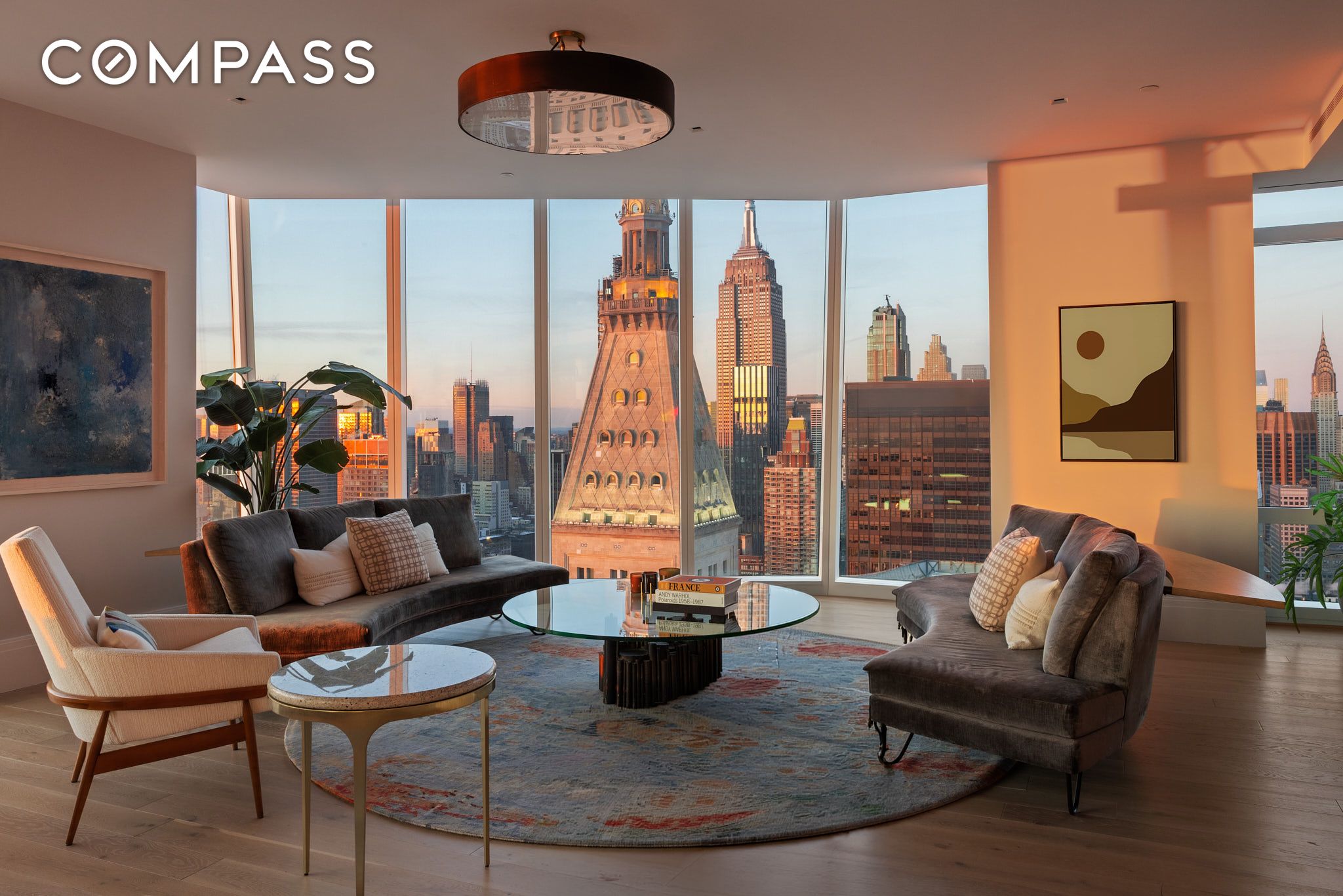 45 E 22nd Street 52/53B