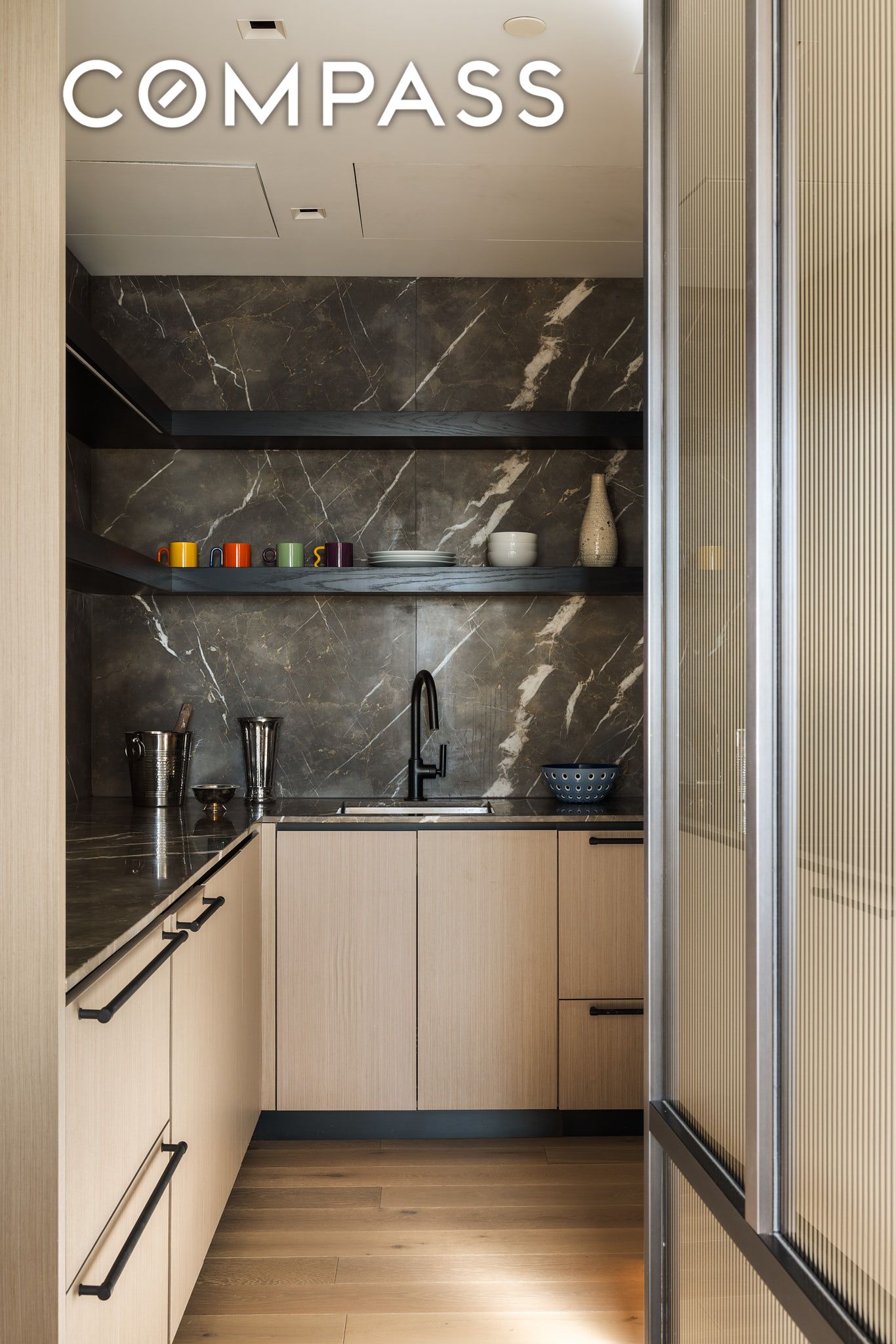 45 E 22nd Street 52/53B