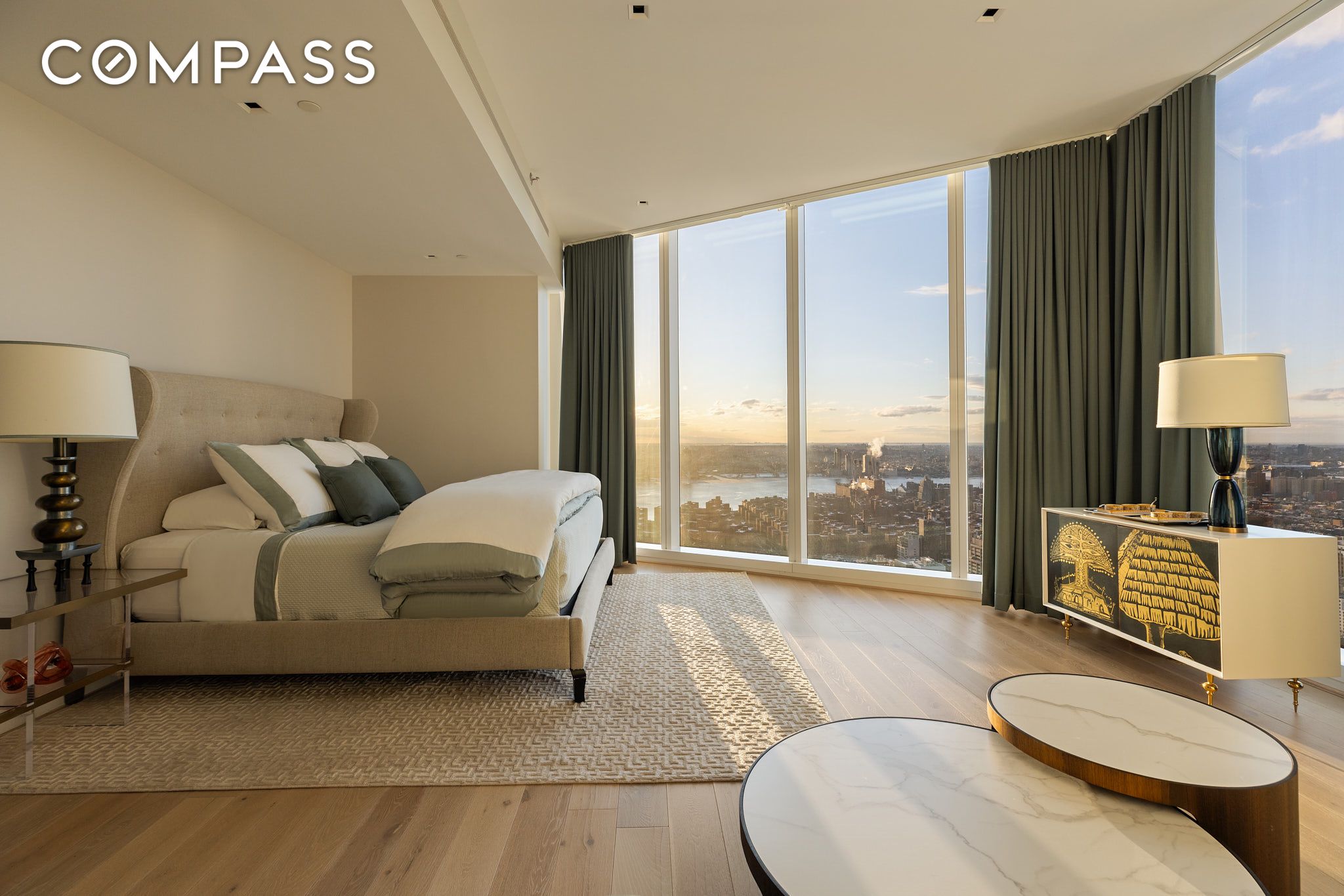 45 E 22nd Street 52/53B