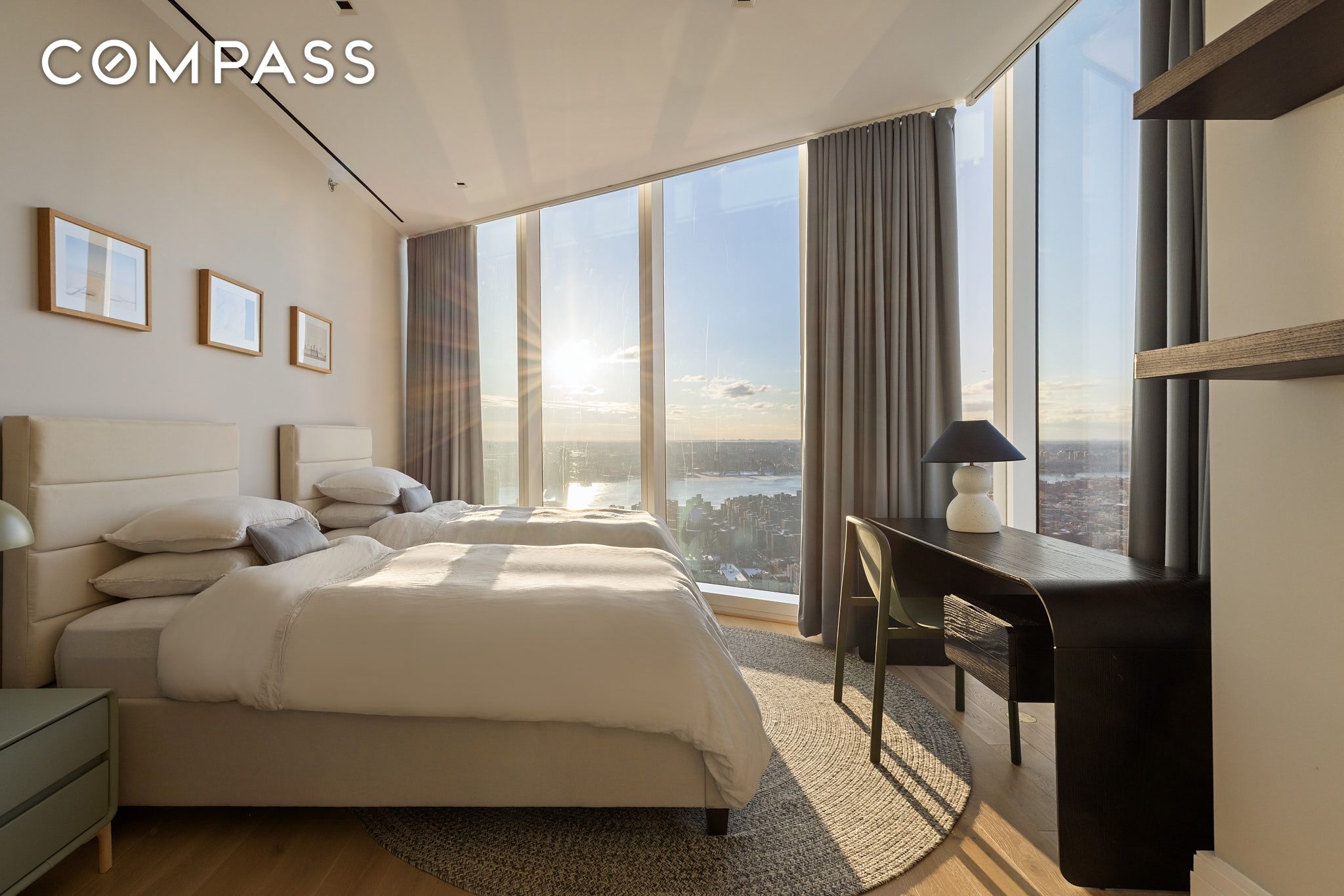 45 E 22nd Street 52/53B