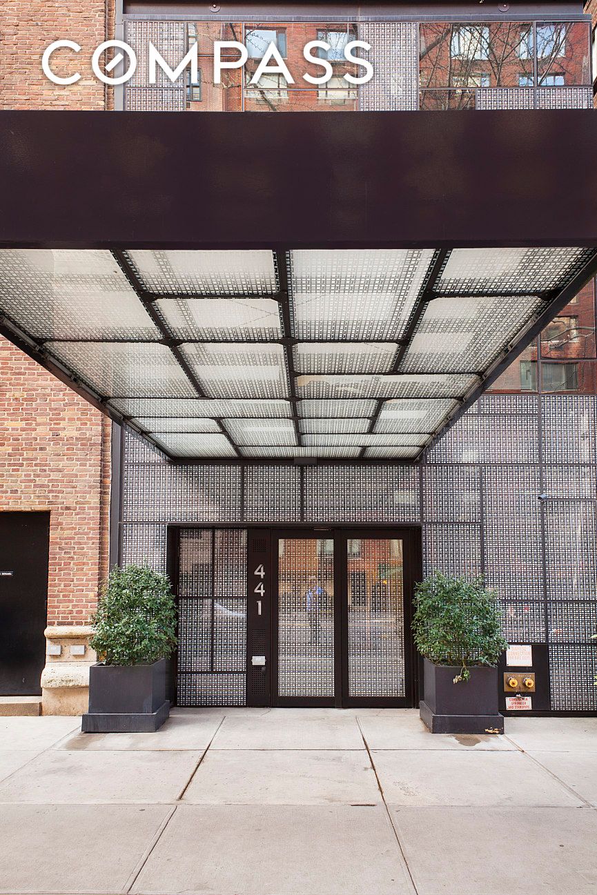 441 E 57th Street 5