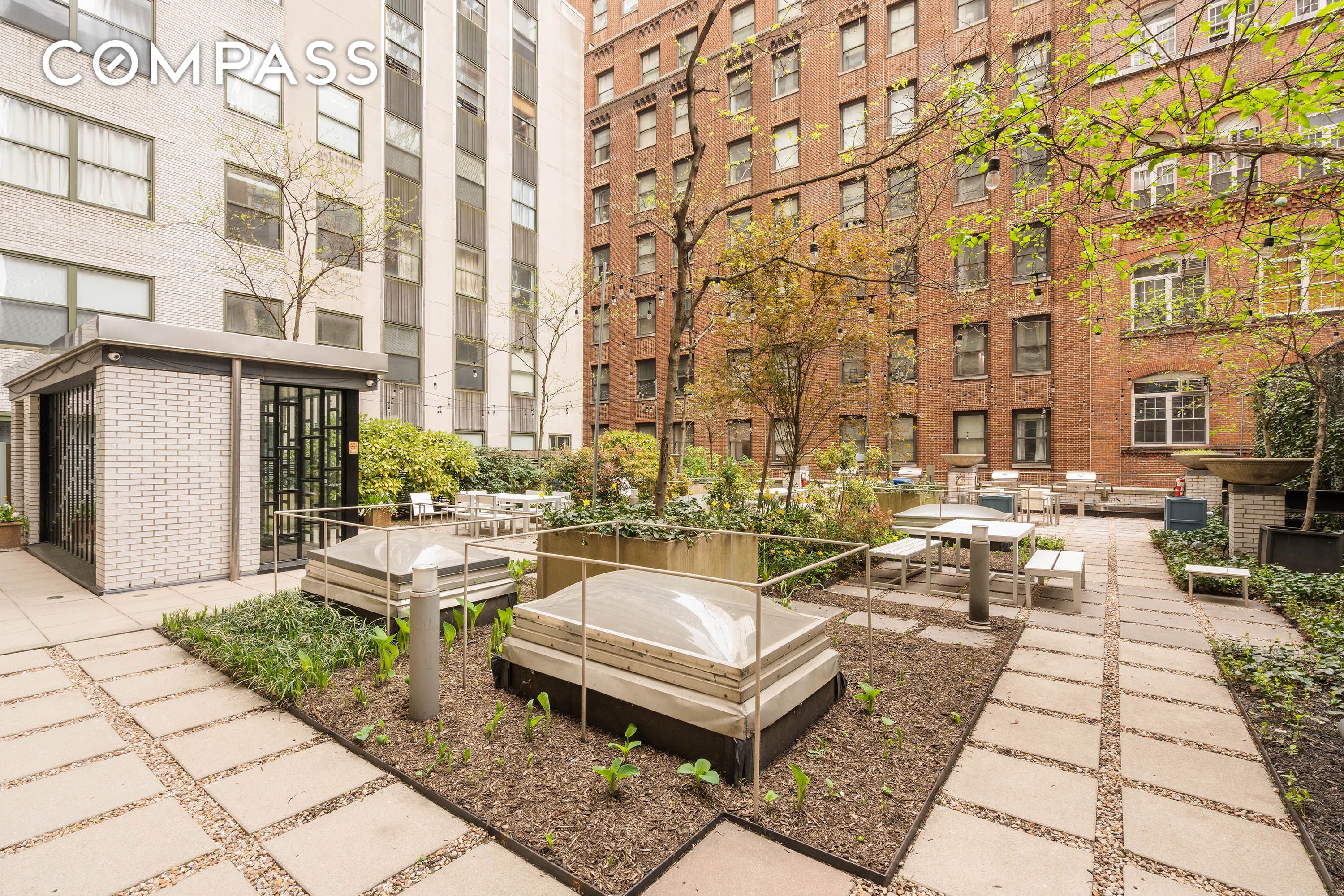 99 John Street 922