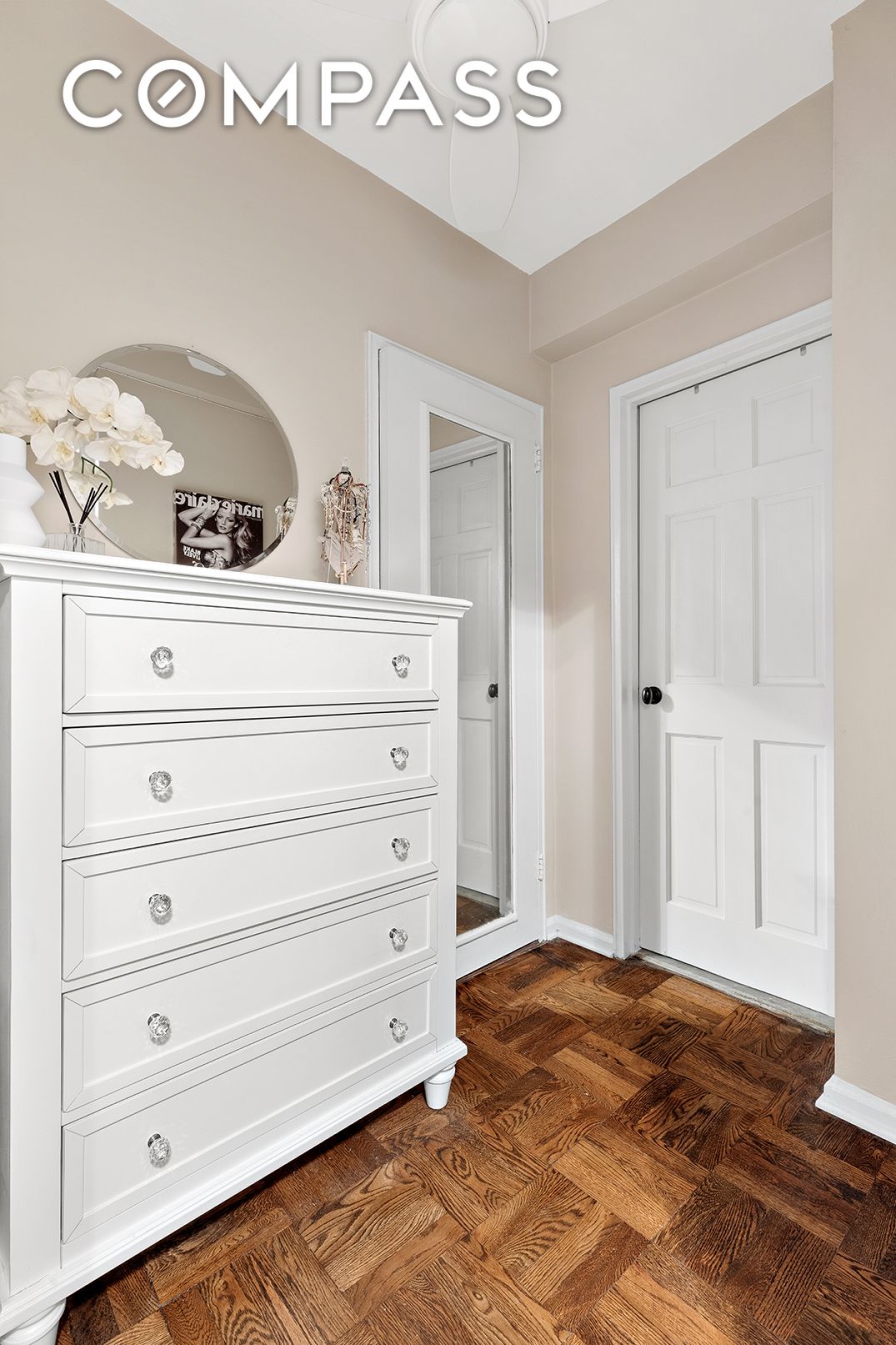 7 Lexington Avenue 9F