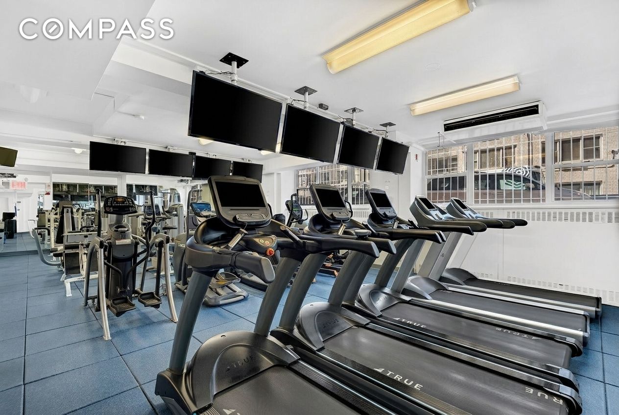 25 Sutton Place S 4I