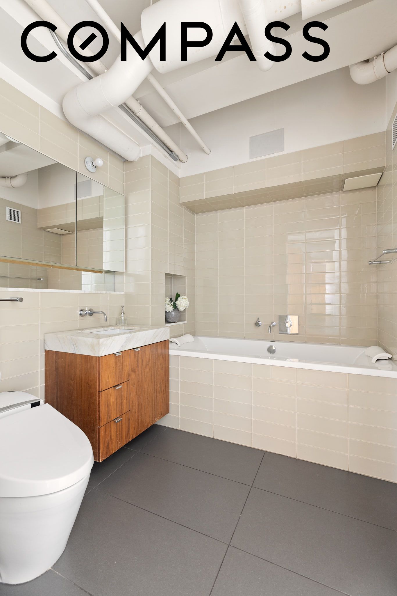 347 W 39th Street PHNE