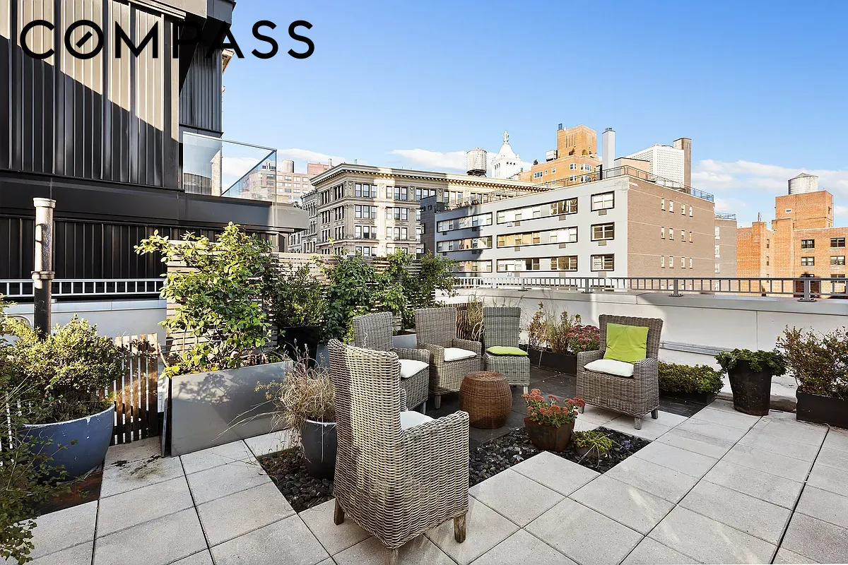 67 E 11th Street 624
