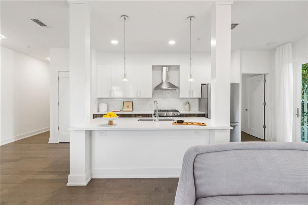 775 Juniper Street NE Unit 220