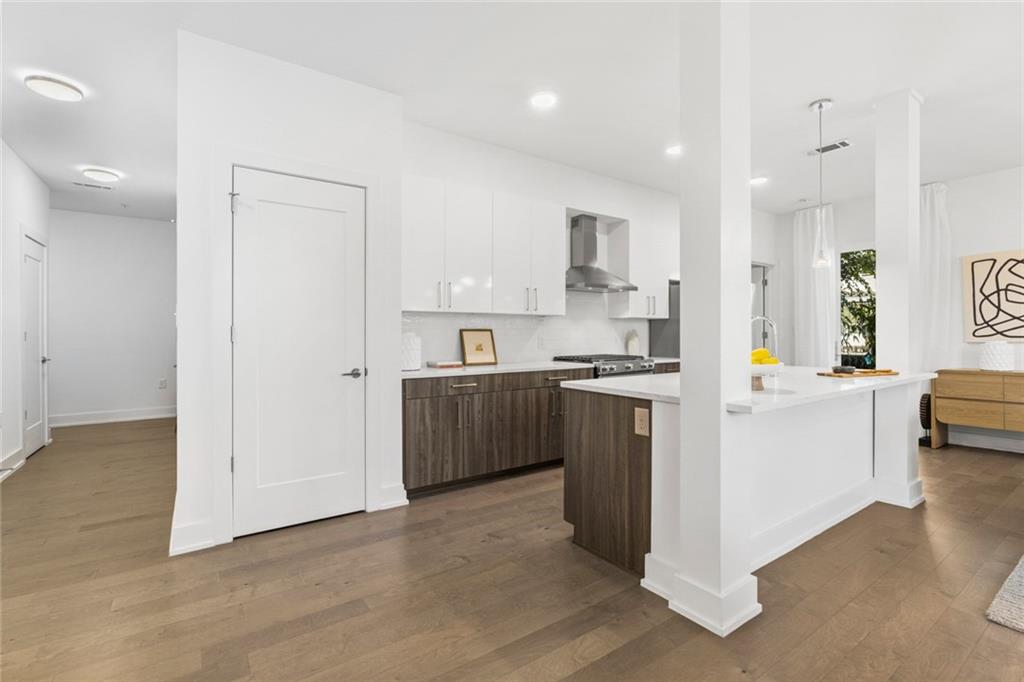 775 Juniper Street NE Unit 220