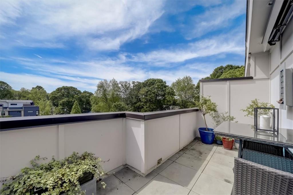1145 Kirkwood Avenue SE Unit 15