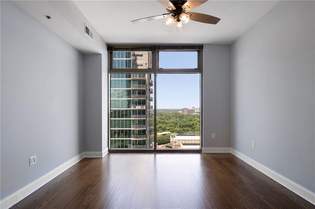 270 17th Street NW Unit 2210