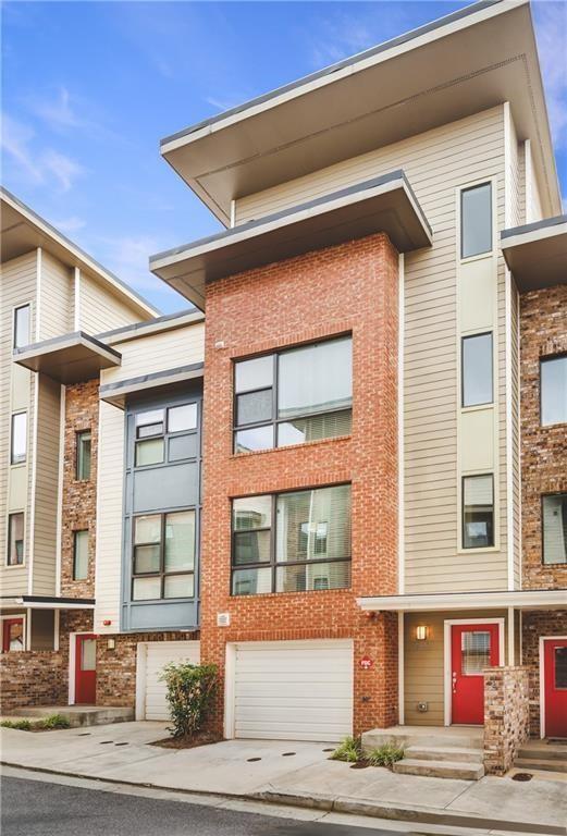 966 Moda Drive