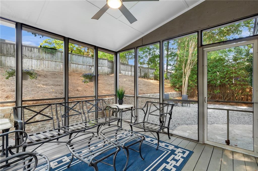 1094 Club Trace NE