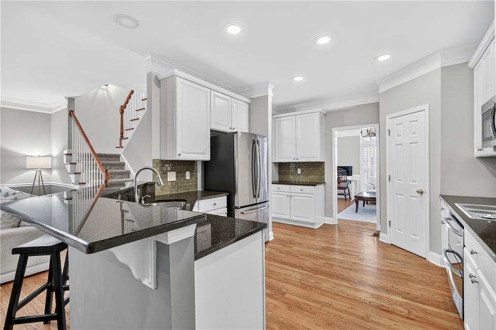 4045 Ivey Gate
