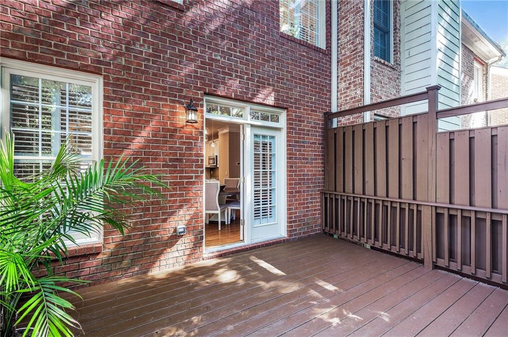 4045 Ivey Gate